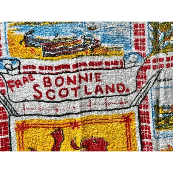 Vintage Scottish Souvenir Tea Towel With Lion Rampant Design & Bonnie Scotland - Picture 2 of 12